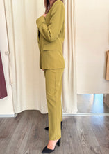 Carica l'immagine nel visualizzatore di Gallery, Completo giacca/pantalone Please