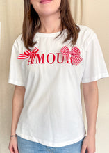 Carica l'immagine nel visualizzatore di Gallery, T-shirt amour Lili Sidonio