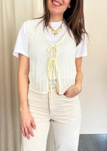 Carica l'immagine nel visualizzatore di Gallery, Gilet con lacci Molly Bracken