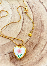 Carica l'immagine nel visualizzatore di Gallery, Collana cuore
