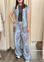 Carica l'immagine nel visualizzatore di Gallery, Completo Lokita gilet e pantalone
