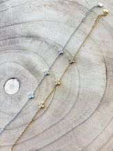 Carica l'immagine nel visualizzatore di Gallery, Bracciale fiore
