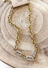 Carica l'immagine nel visualizzatore di Gallery, Collana catena e strass
