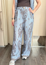 Carica l'immagine nel visualizzatore di Gallery, Completo Lokita gilet e pantalone
