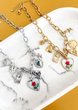 Carica l'immagine nel visualizzatore di Gallery, Collana catena con charms
