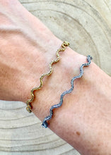 Carica l'immagine nel visualizzatore di Gallery, Bracciale waves
